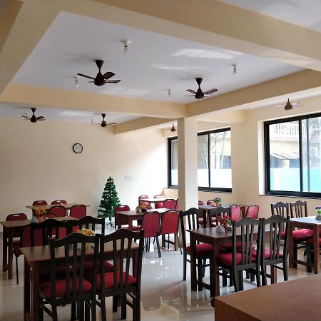 Dom'S Inn Calangute Zewnętrze zdjęcie