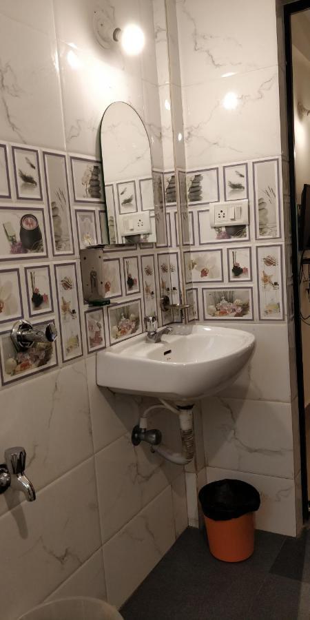 Dom'S Inn Calangute Zewnętrze zdjęcie