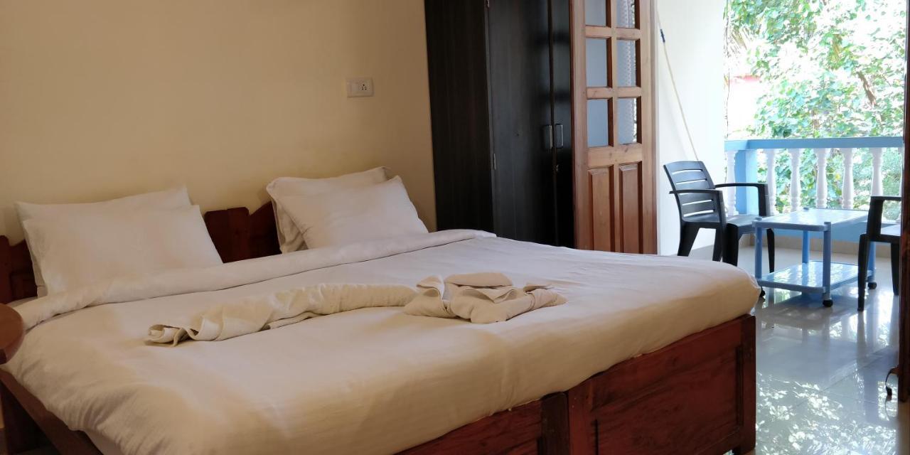Dom'S Inn Calangute Zewnętrze zdjęcie